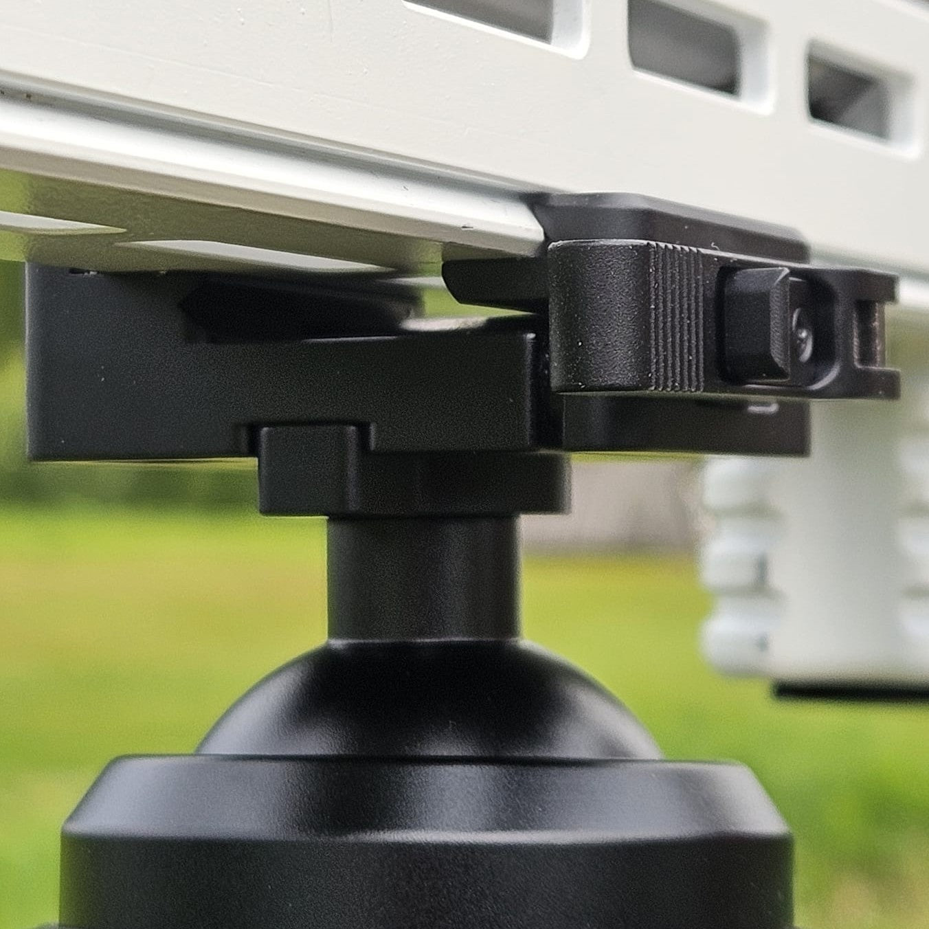 Ulfhednar Heavy Duty Tripod with Ballhead Arca/Picatinny 30 kg Pro
